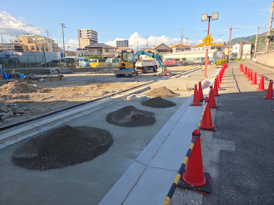 SCENA川西美園の歩道工事 - 画像1